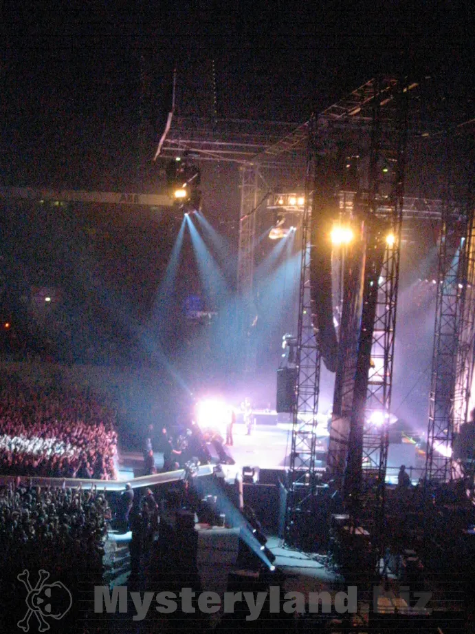 Depeche Mode Bühnenproduktion auf der Touring the Angel Tour in Düsseldorf