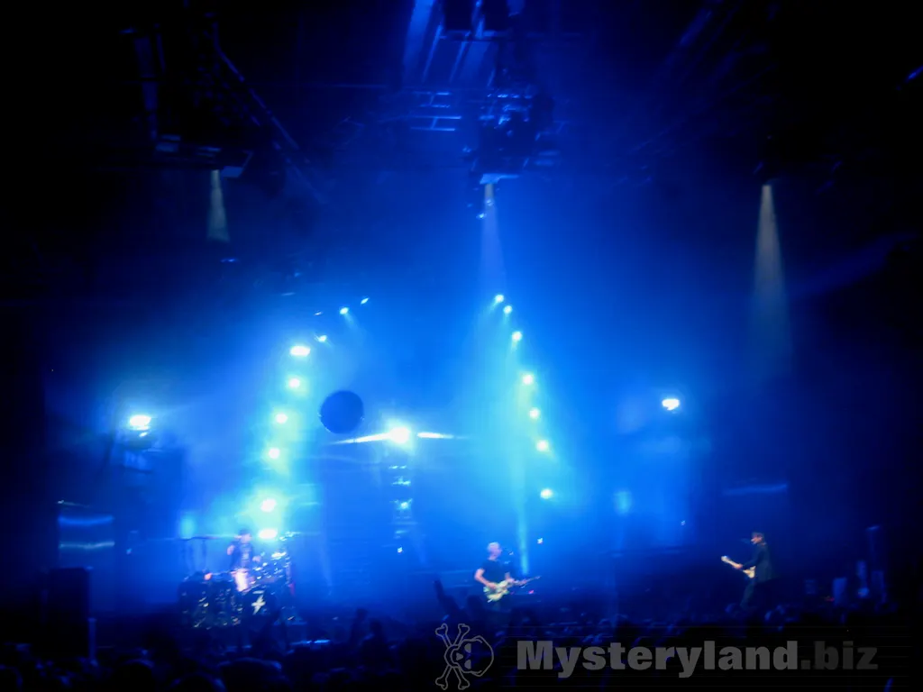 Blick auf die Bühne beim DÄOF-Konzert von die ärzte