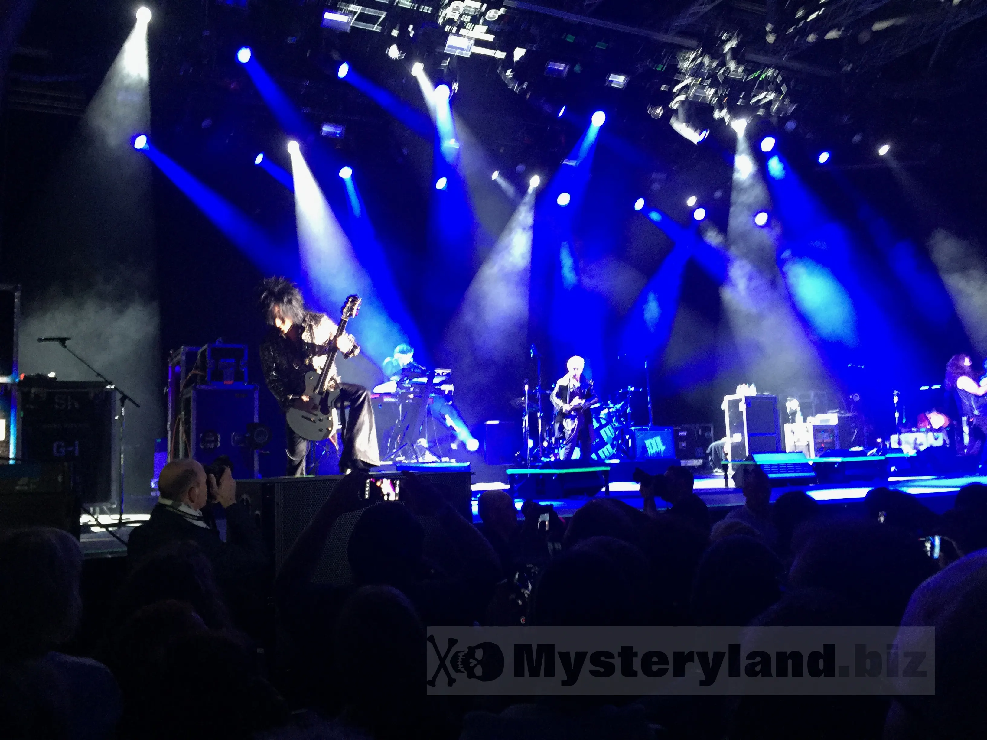 Bühne beim Konzert von Billy Idol in Düsseldorf