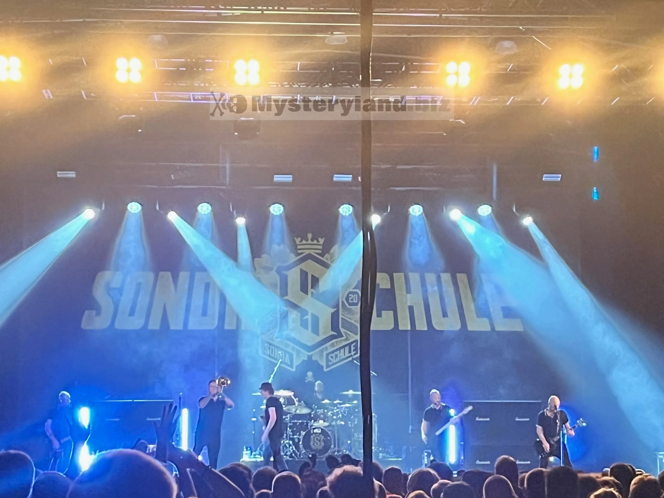 Sondaschule auf der Bühne